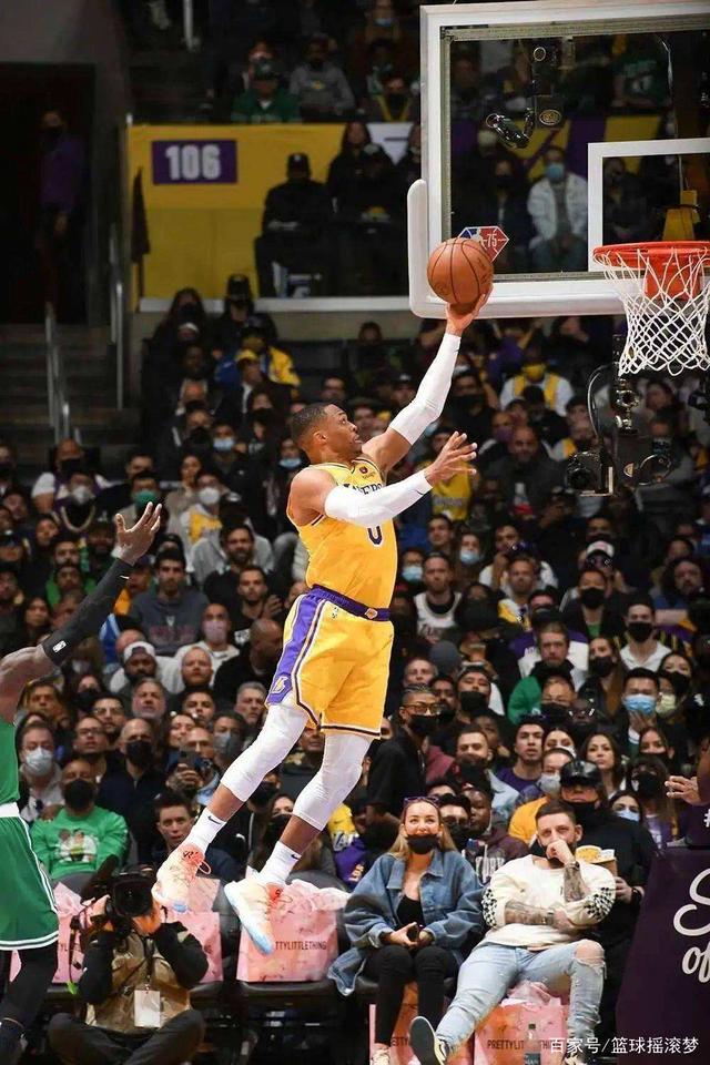 开云体育中国官网-足总杯赛前再迎强敌，夏洛特黄蜂再遭质疑，主帅态度——质疑声仍在，资深球员宣示担当的简单介绍