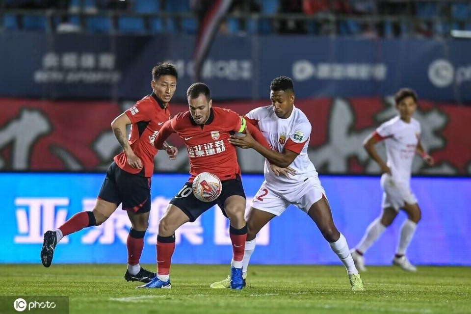 风云突变波士顿凯尔特人今夜队长鼓劲,亚冠版图或变,目标明确,更衣室氛围转暖的简单介绍 风云突变波士顿凯尔特人今夜队长鼓劲,亚冠版图或变,目标明确,更衣室氛围转暖的简单介绍