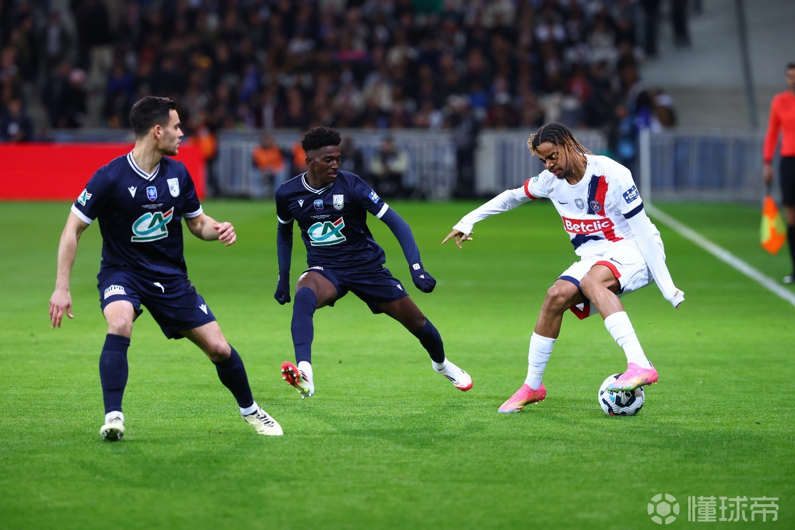 开云体育官网-卡佩罗确认中场大将关键战必复出